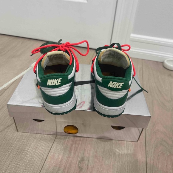 Nike Off-White x Dunk Low ‘Pine Green’